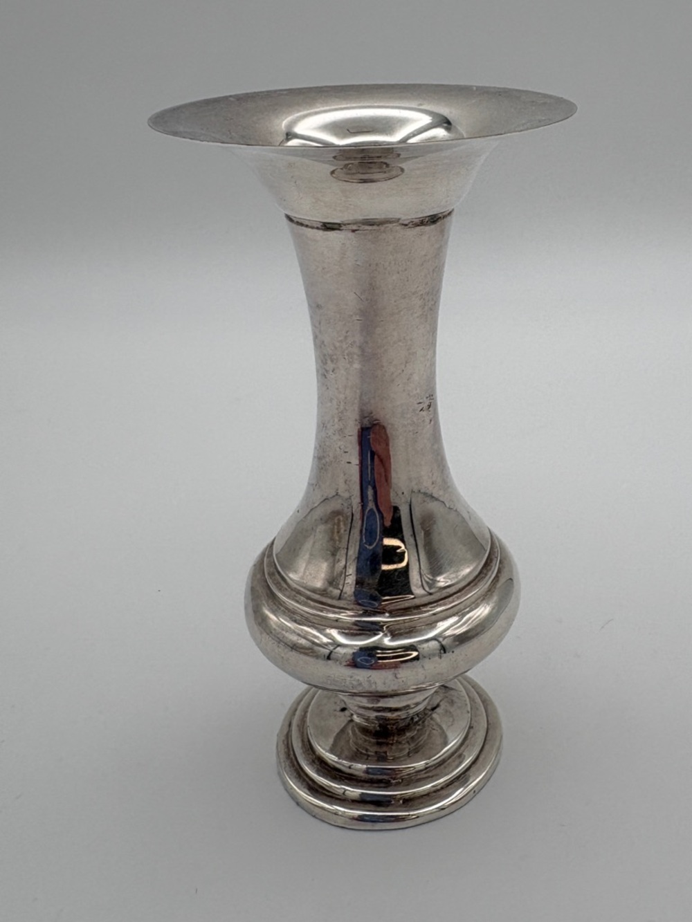 Vintage Silver Plate Bud Vase EP Lead Trumpet Rounded Base Pedestal 4.5”